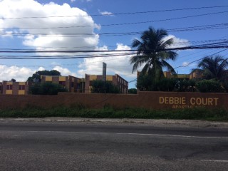 Constant Spring Road, Kingston / St. Andrew, Jamaica - Apartment for Sale
